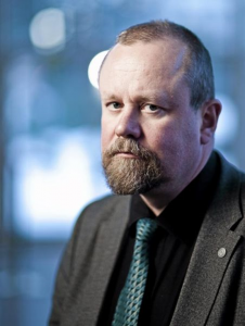 Hannu Lauerma, oikeuspsykiatrian erikoislääkäri ja psykoterapeutti, kouluttaja, työpaikkaväkivalta, valehtelu, harhat